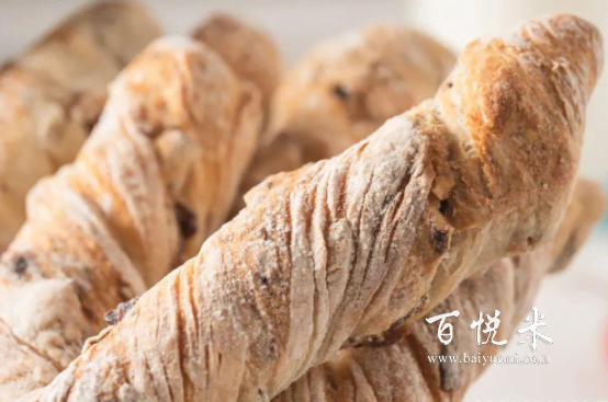 堅果扭扭棒，這面包無油無糖，健康美味，減脂黨最愛